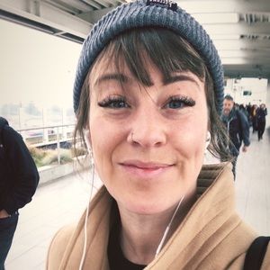 Meet your Posher, Adrienne